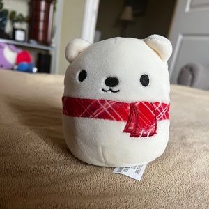 Brooke the polar bear Squishmellow